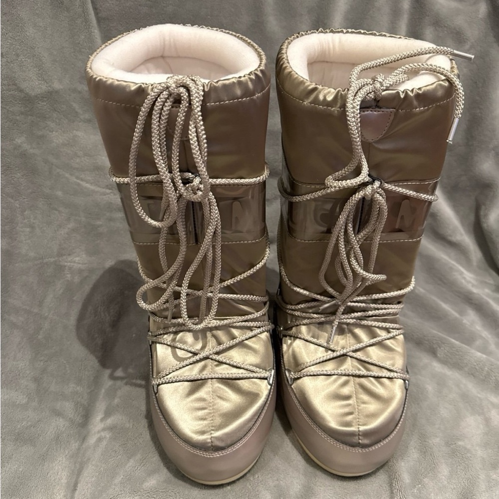Moon Boot - Picture 2 of 5